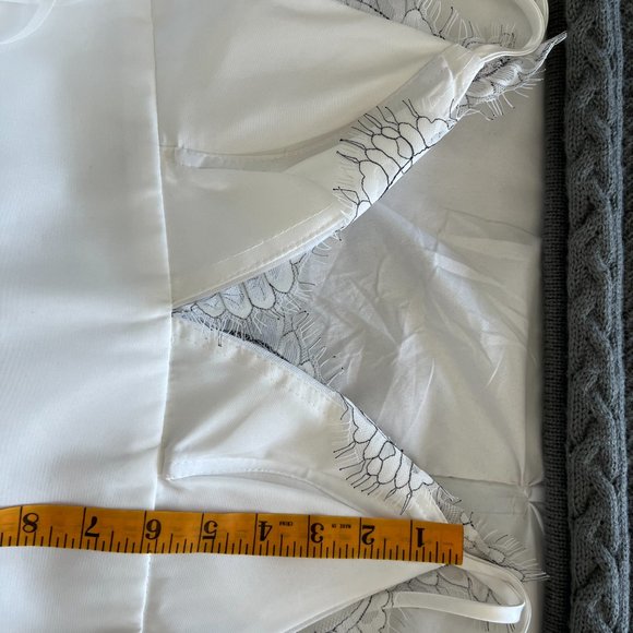 Prom Dress never worn - Picture 7 of 12